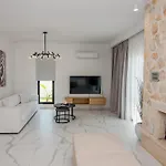 Luz Blanca Rooftop Seaview Villa *