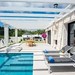 Luz Blanca Rooftop Seaview * Agios Leon