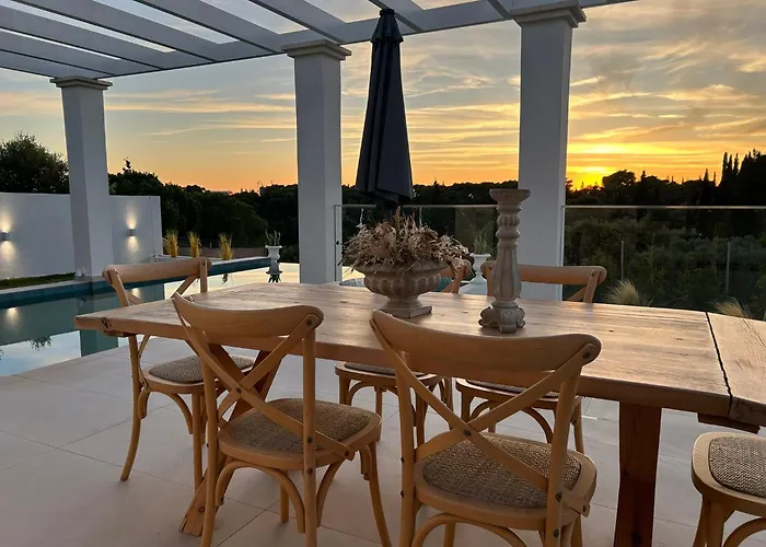 Luz Blanca Rooftop Seaview Vilă