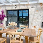 Luz Blanca Rooftop Seaview Agios Leon